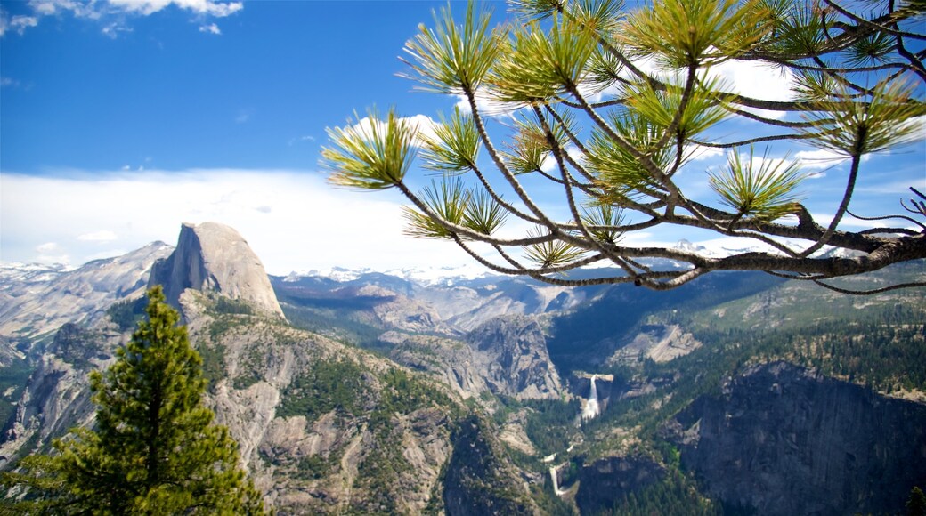 Glacier Point ofreciendo vistas de paisajes y montañas
