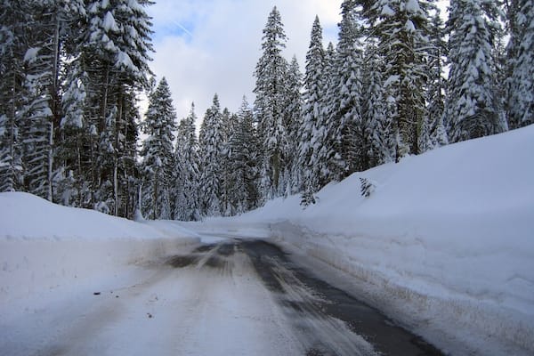 Glacier Point Drive in the middle winter can be fun. Like 12 feet of snow banks. #Snow