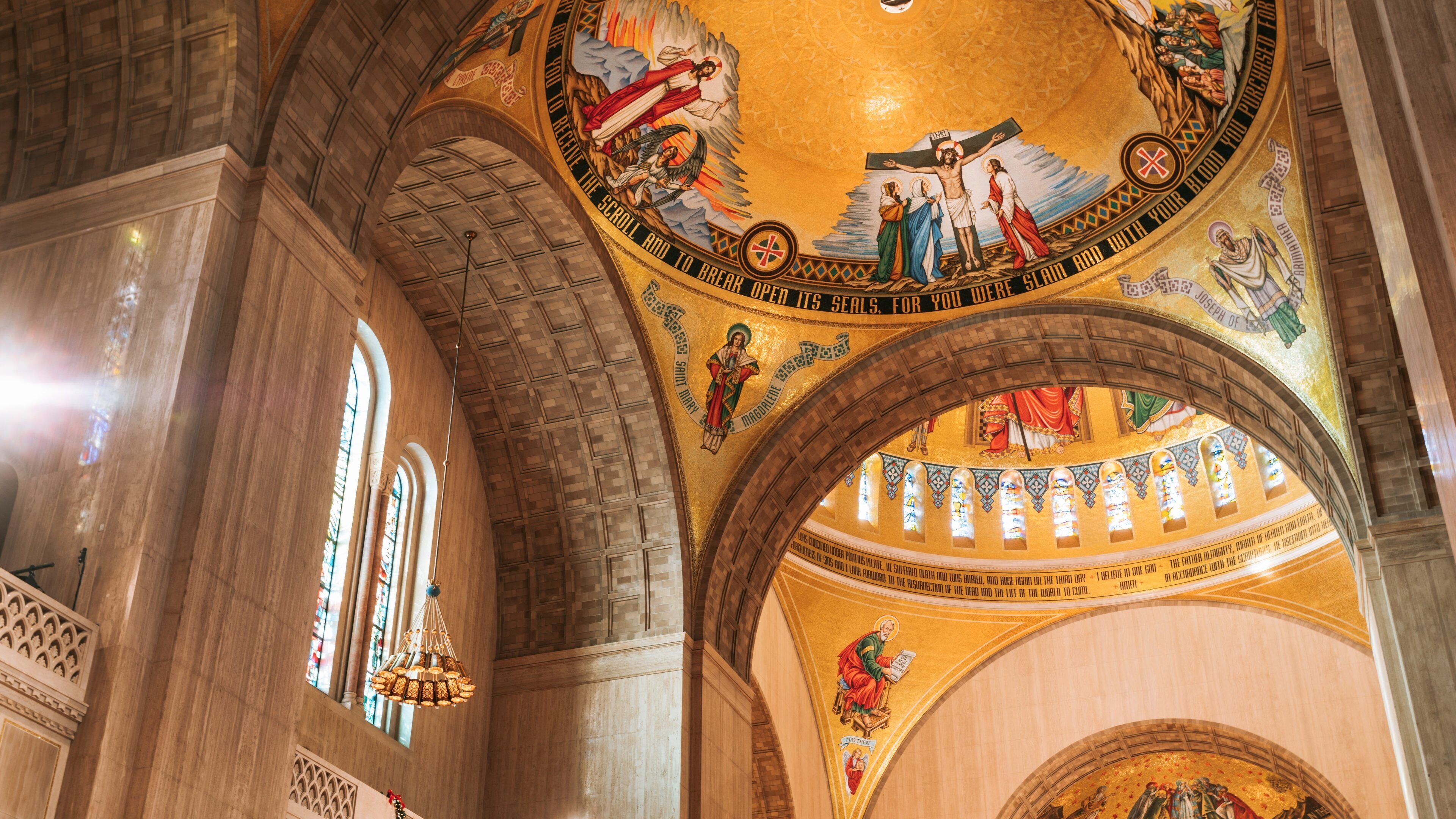 Basilica of the National Shrine of the Immaculate Conception which includes art, a church or cathedral and heritage elements