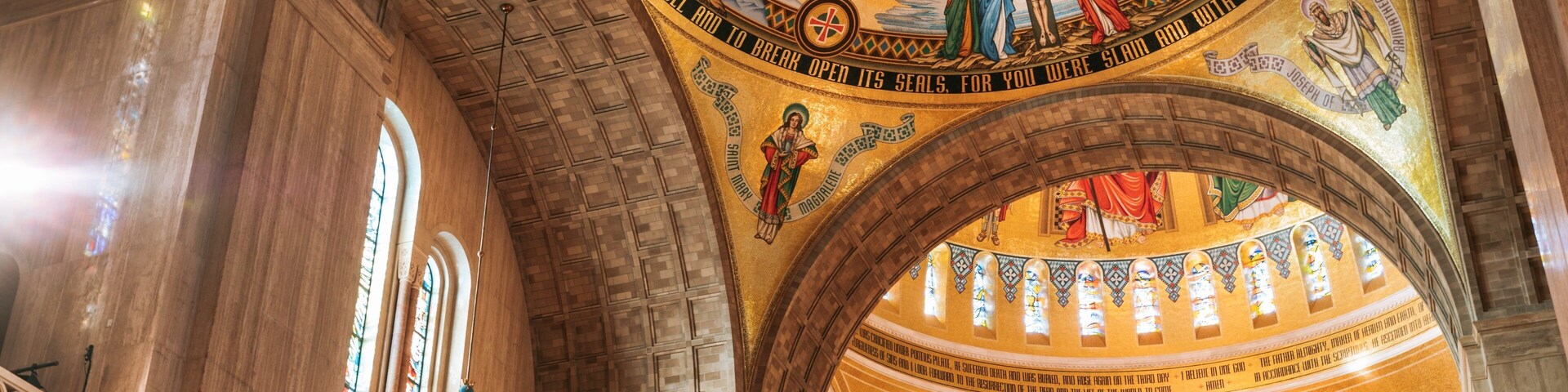 Basilica of the National Shrine of the Immaculate Conception which includes art, a church or cathedral and heritage elements