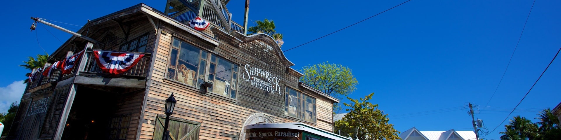 Key West Shipwreck Museum showing street scenes