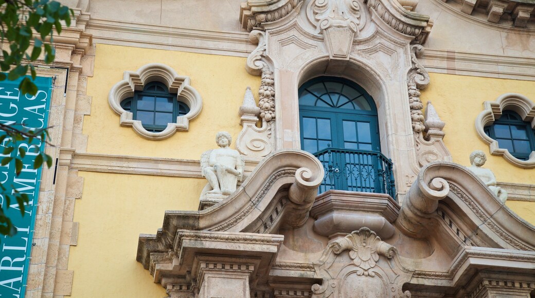 Freedom Tower which includes heritage elements