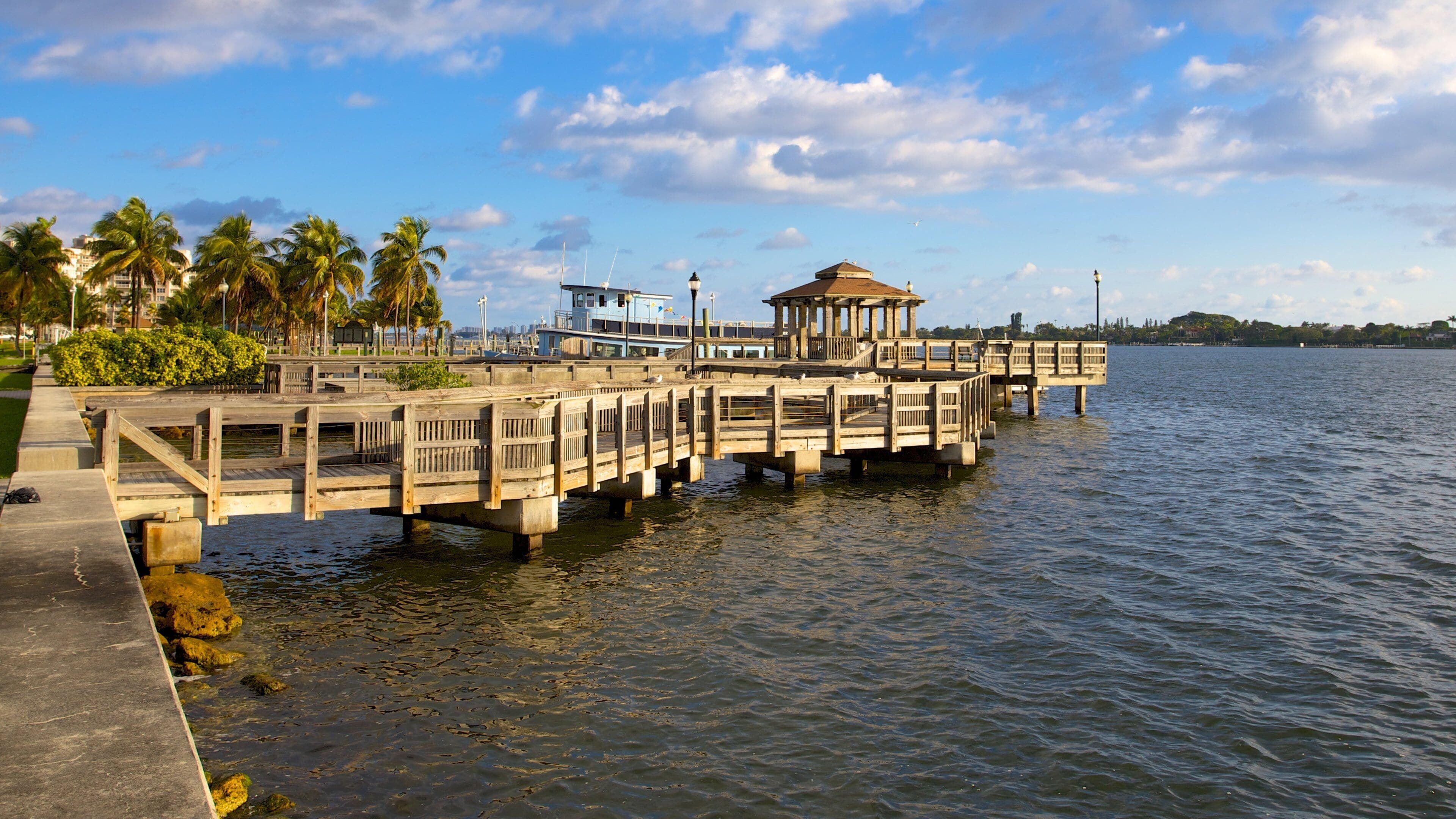 Palm Beach Maritime Museum which includes a marina, general coastal views and views