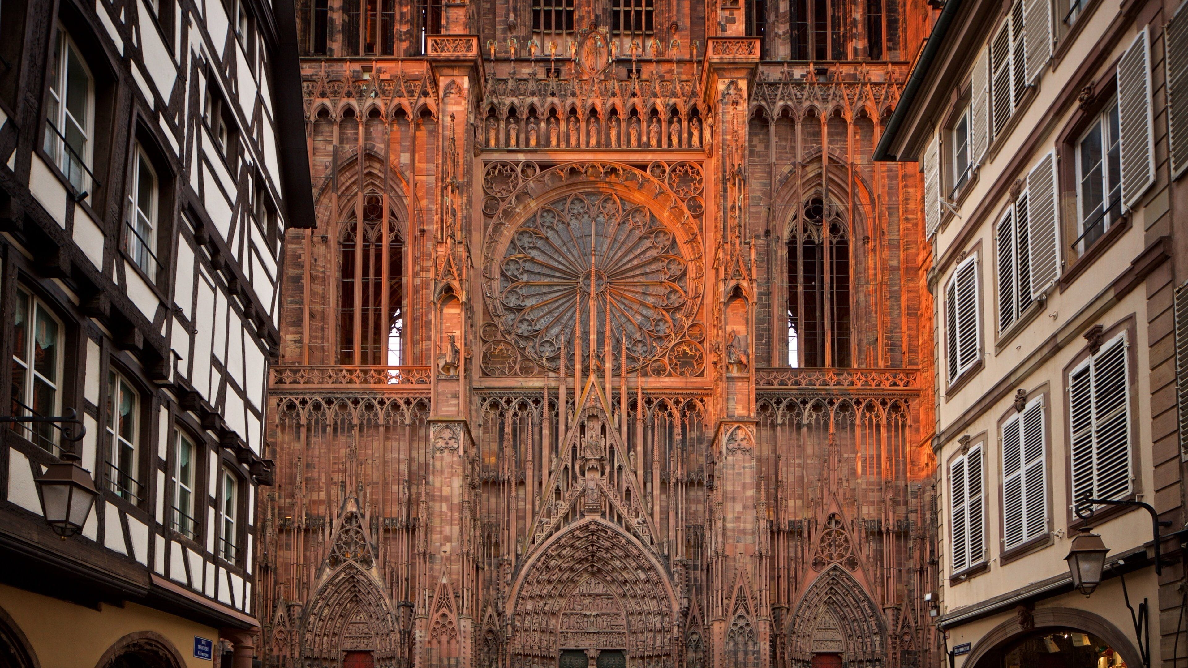 Our Lady of Strasbourg Cathedral which includes heritage architecture and a church or cathedral