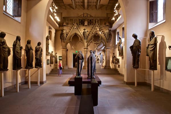 L\'Oeuvre Notre Dame Museum featuring a statue or sculpture, religious elements and heritage elements