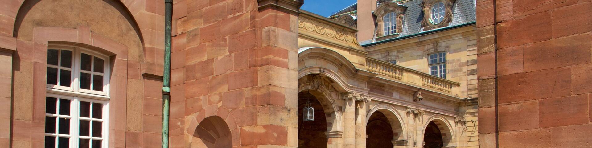 Rohan Palace featuring heritage elements