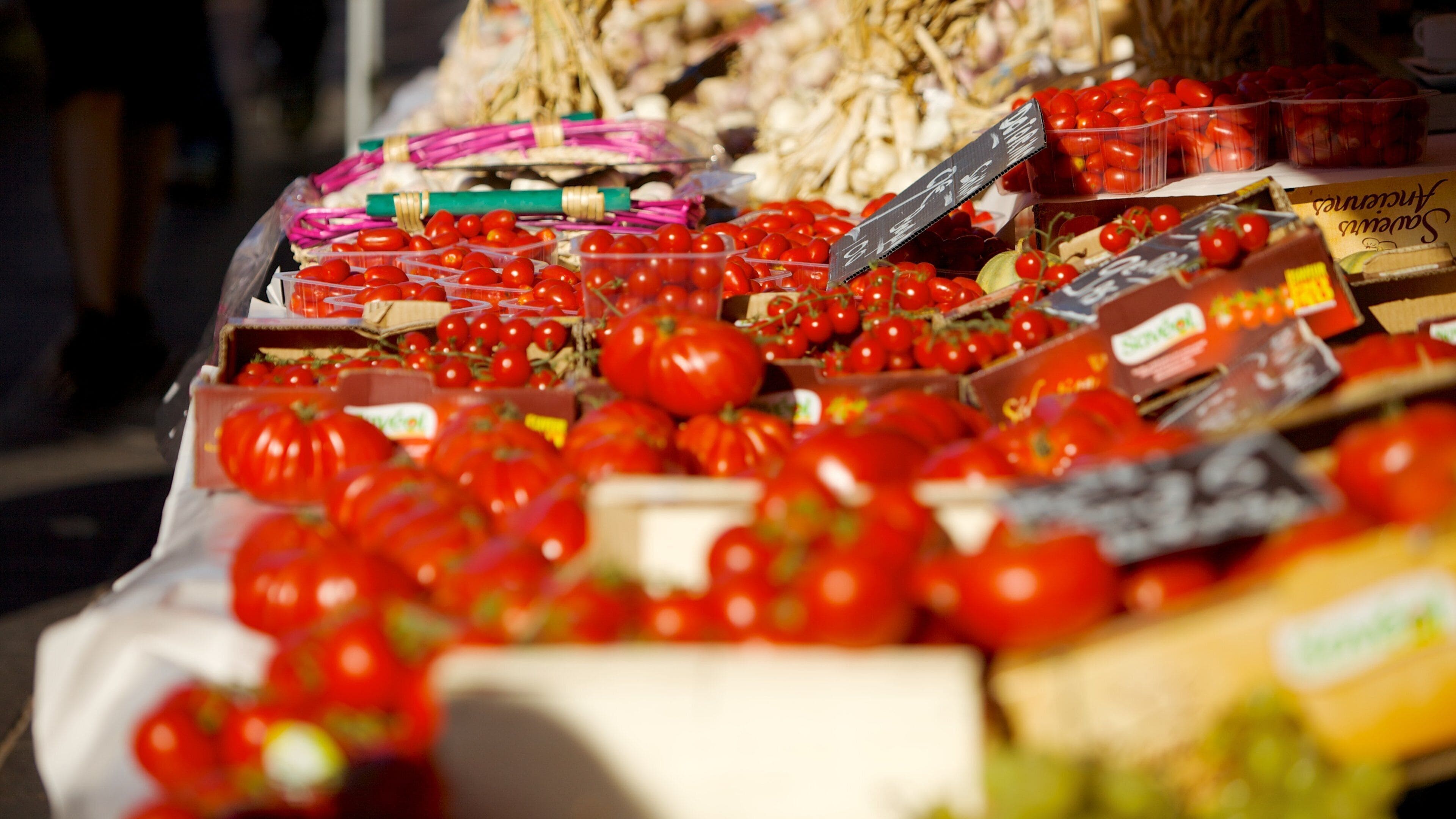 Old Town featuring markets and food
