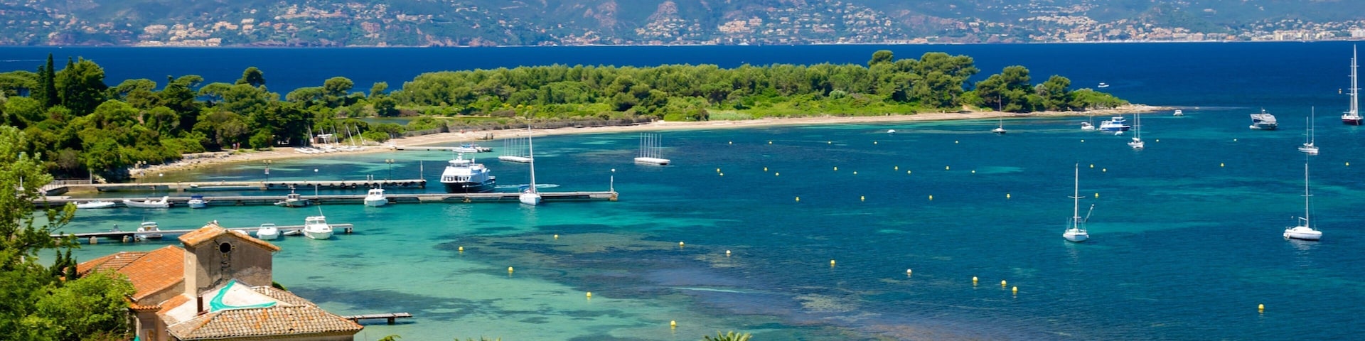 Fort Royal que inclui uma baía ou porto
