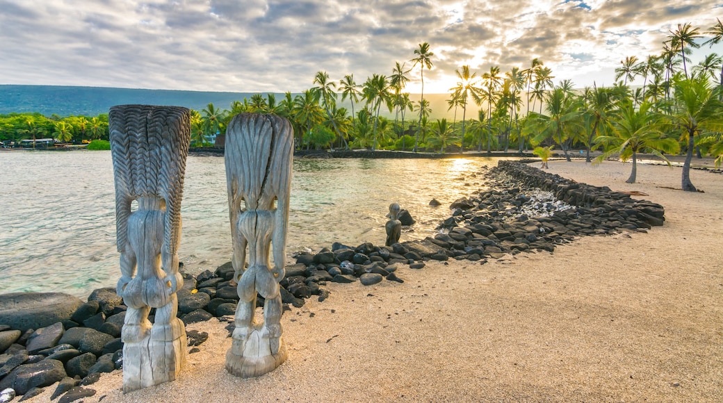 Ki'i in Pu'uhonua O Honaunau National Historical Park, Big Island, Hawaii