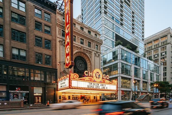 Chicago Theatre featuring a city, signage and street scenes