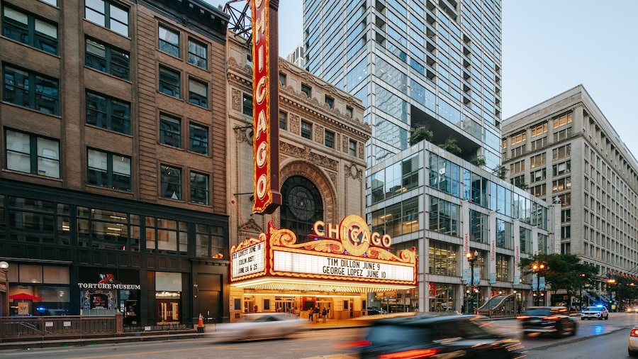 Chicago Theatre featuring a city, signage and street scenes