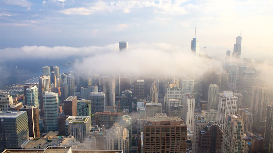 Willis Tower che include città, nebbia e foschia e grattacielo