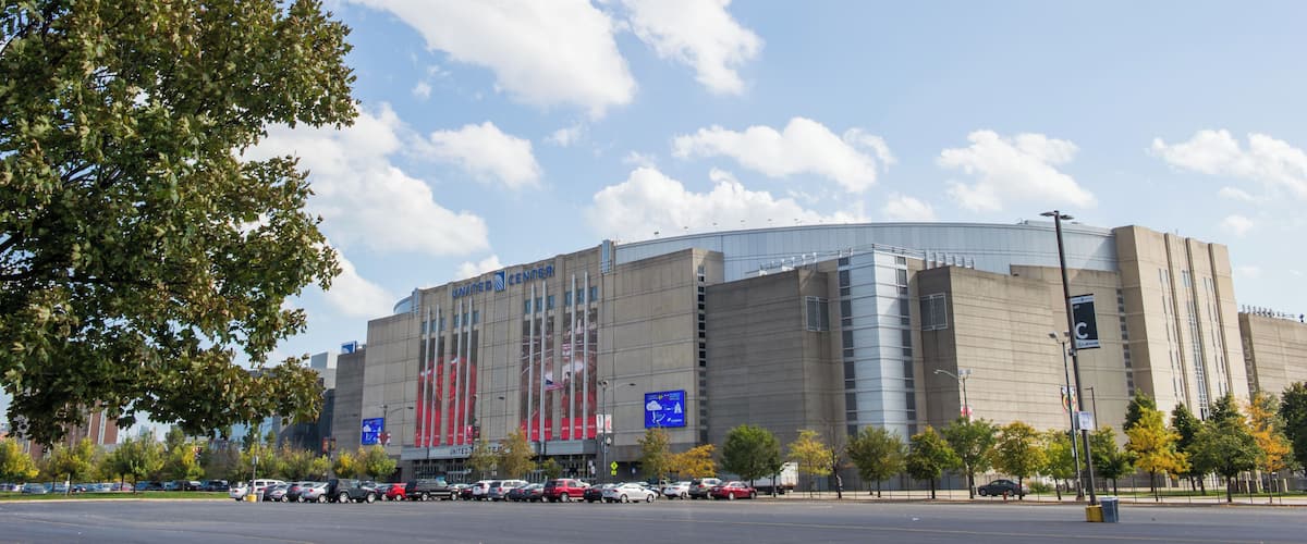 Chicago_UnitedCenter_6064077_01