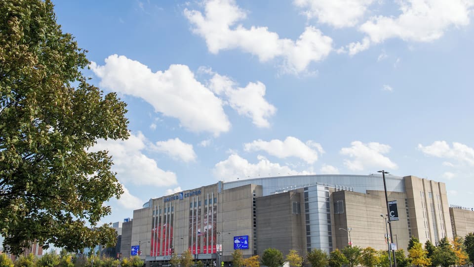 Chicago_UnitedCenter_6064077_01