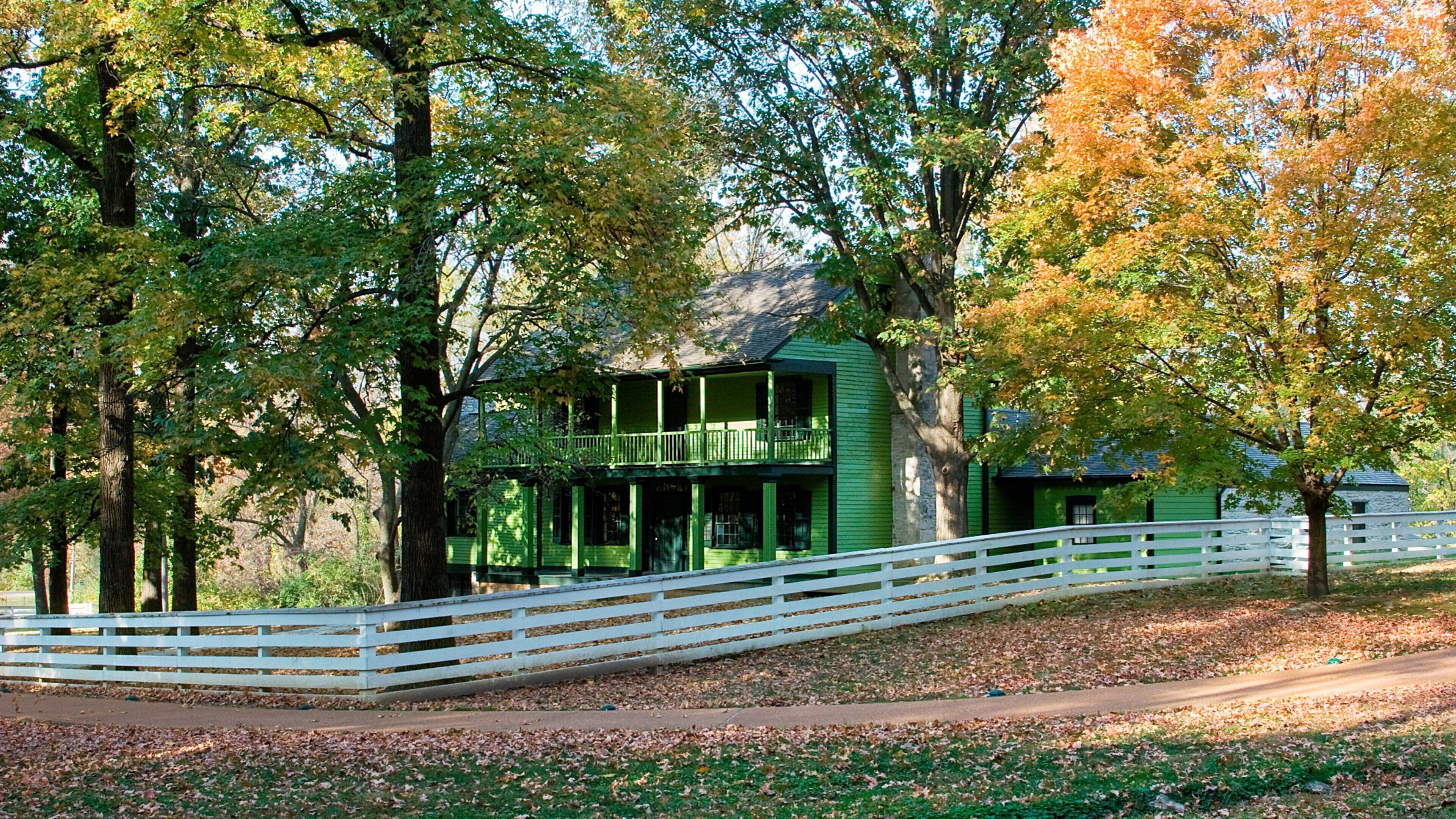 Ulysses S. Grant National Historic Site showing a house and heritage elements