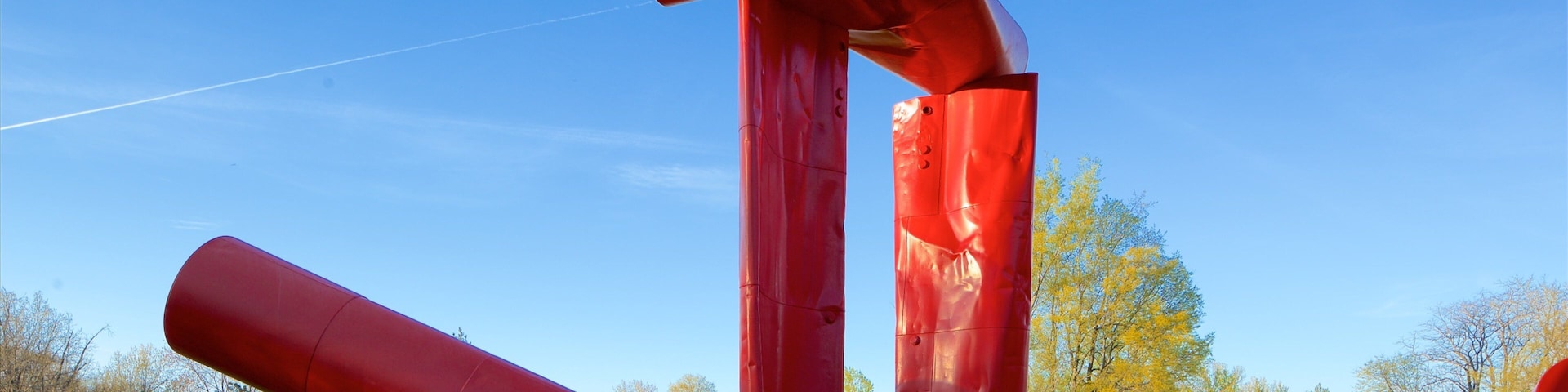 Laumeier Sculpture Park featuring outdoor art and a garden