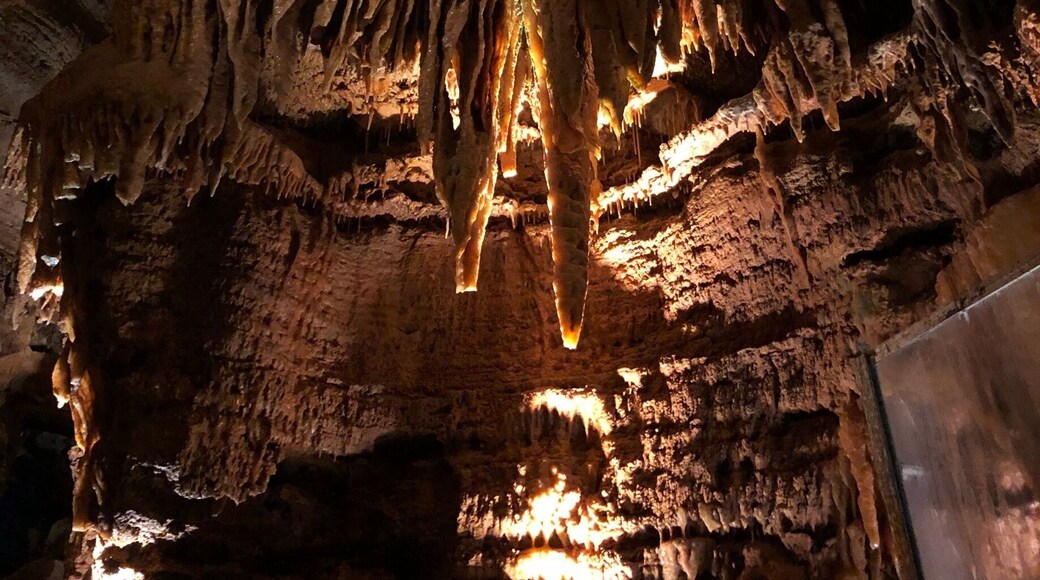 Inside of a giant cave underground the Silver Dollar City.