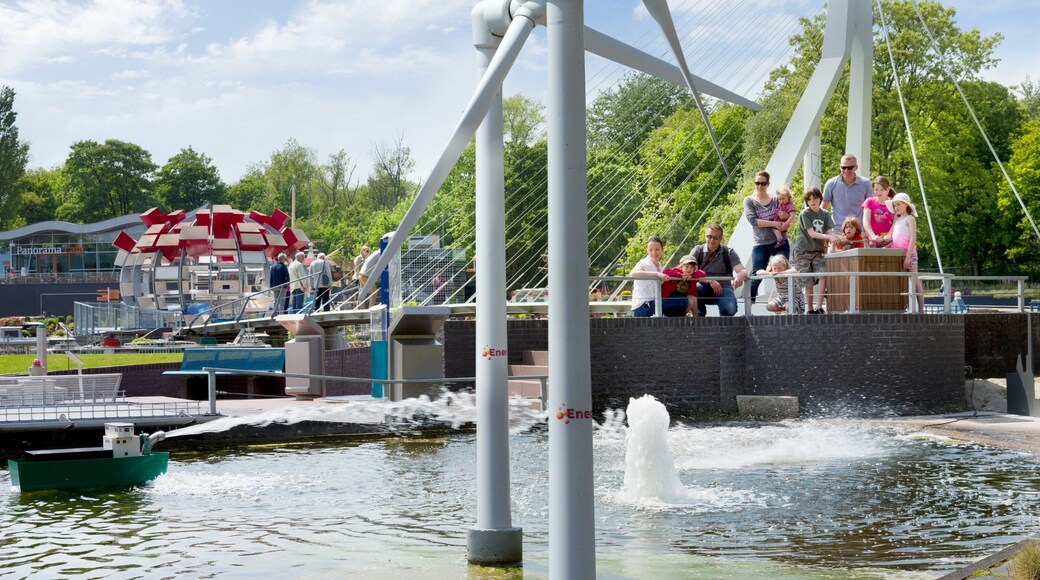 マドローダム どの含み 噴水 及び 家族
