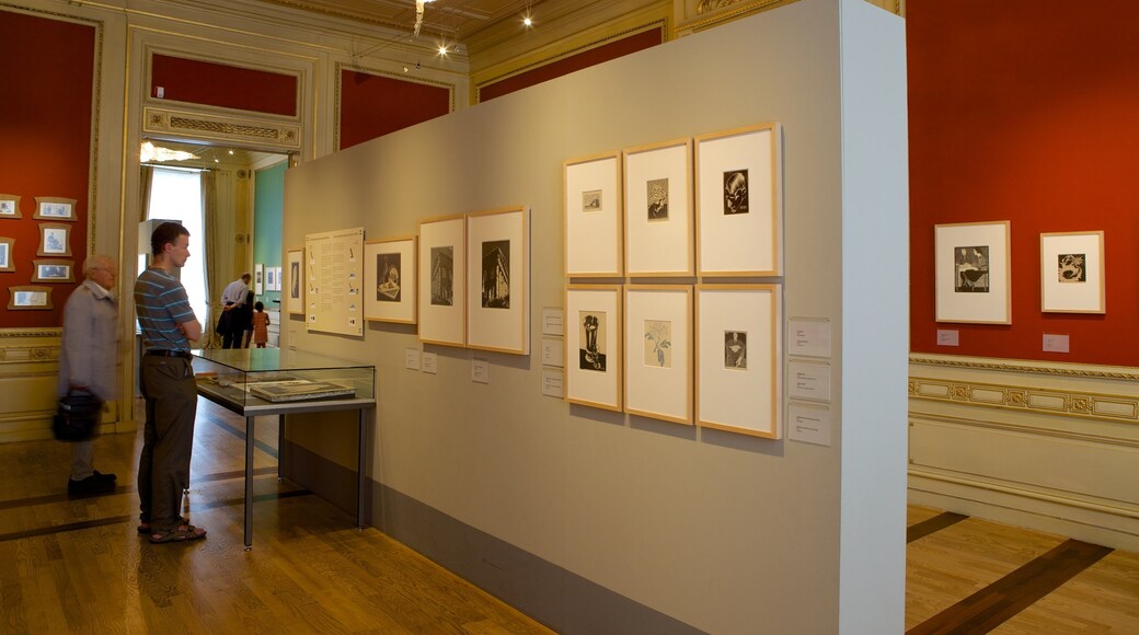 Escher-museet som viser kunst og innendørs