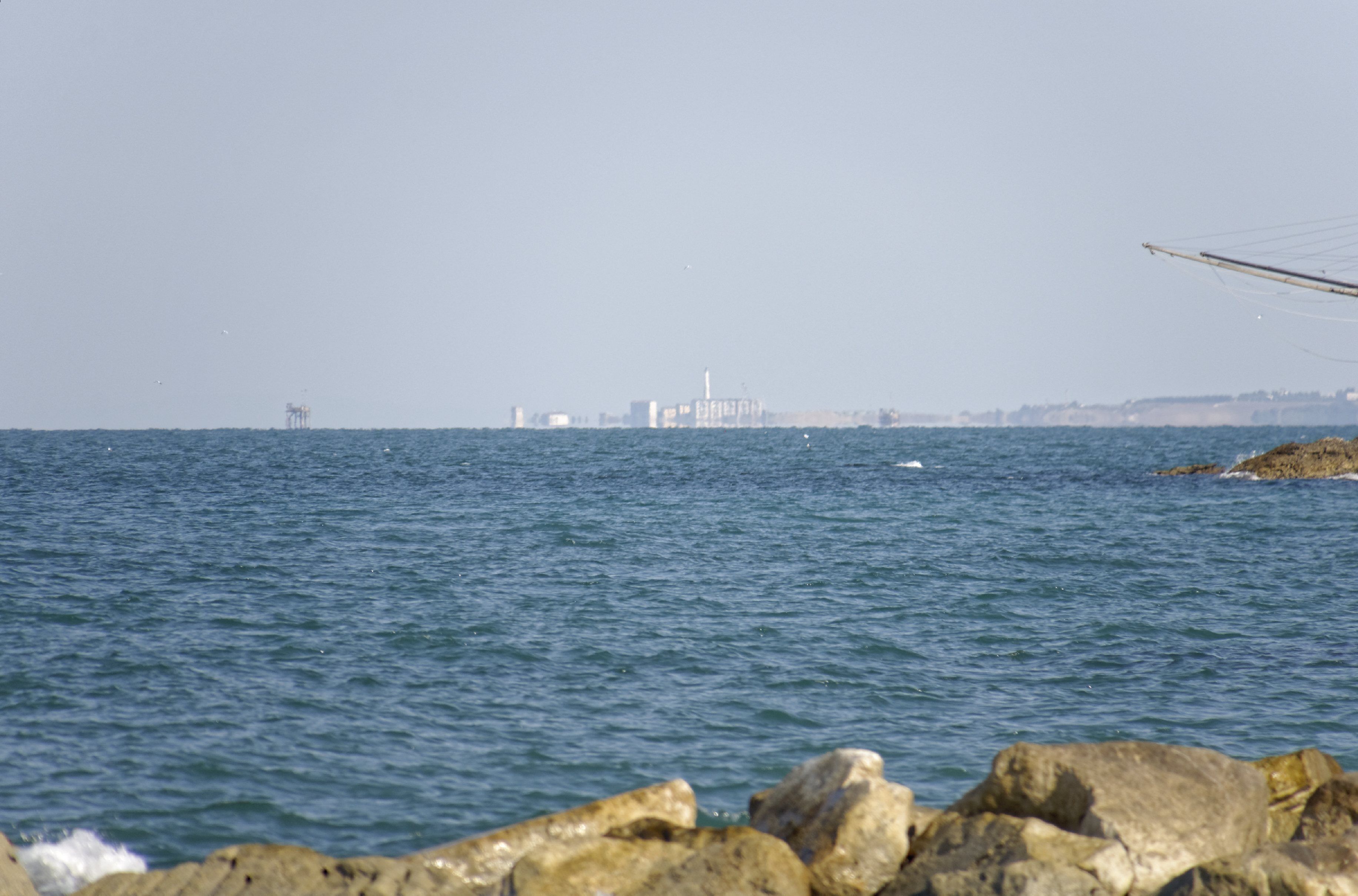 Beaches of Rocca San Giovanni 2015 Dieses Foto entstand in Zusammenarbeit mit Stadtbesichtigungen.de Die Seiten Stadtbesichtigungen.de, der dazugehörige Reise Blog sowie die Facebookseite: Stadtbesichtigungen Rom dürfen dieses Bild für Ihre Veröffentlichungen ohne den Hinweis auf Wikipedia, Commons bzw der Lizenz verwenden. Die Verantwortlichen habe von mir (Ra Boe) die Originaldaten zur freien Verfügung übermittelt bekommen.