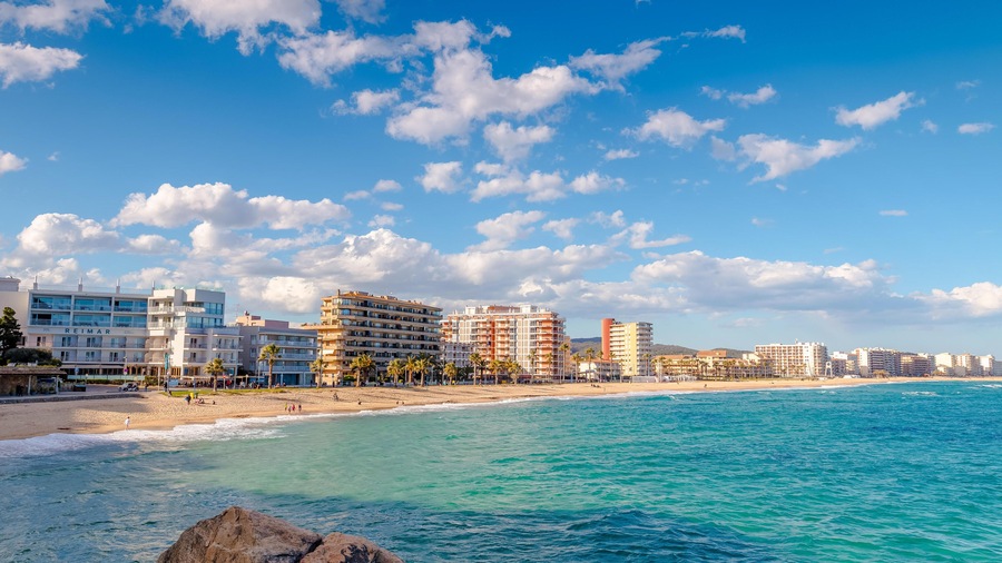 P8BNJ1 Beautiful Spanish village Sant Antoni de Calonge in Costa Brava