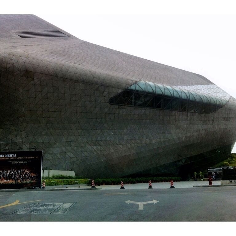 Opera House of Guangzhou, all size do not fits in to iPhones camera...