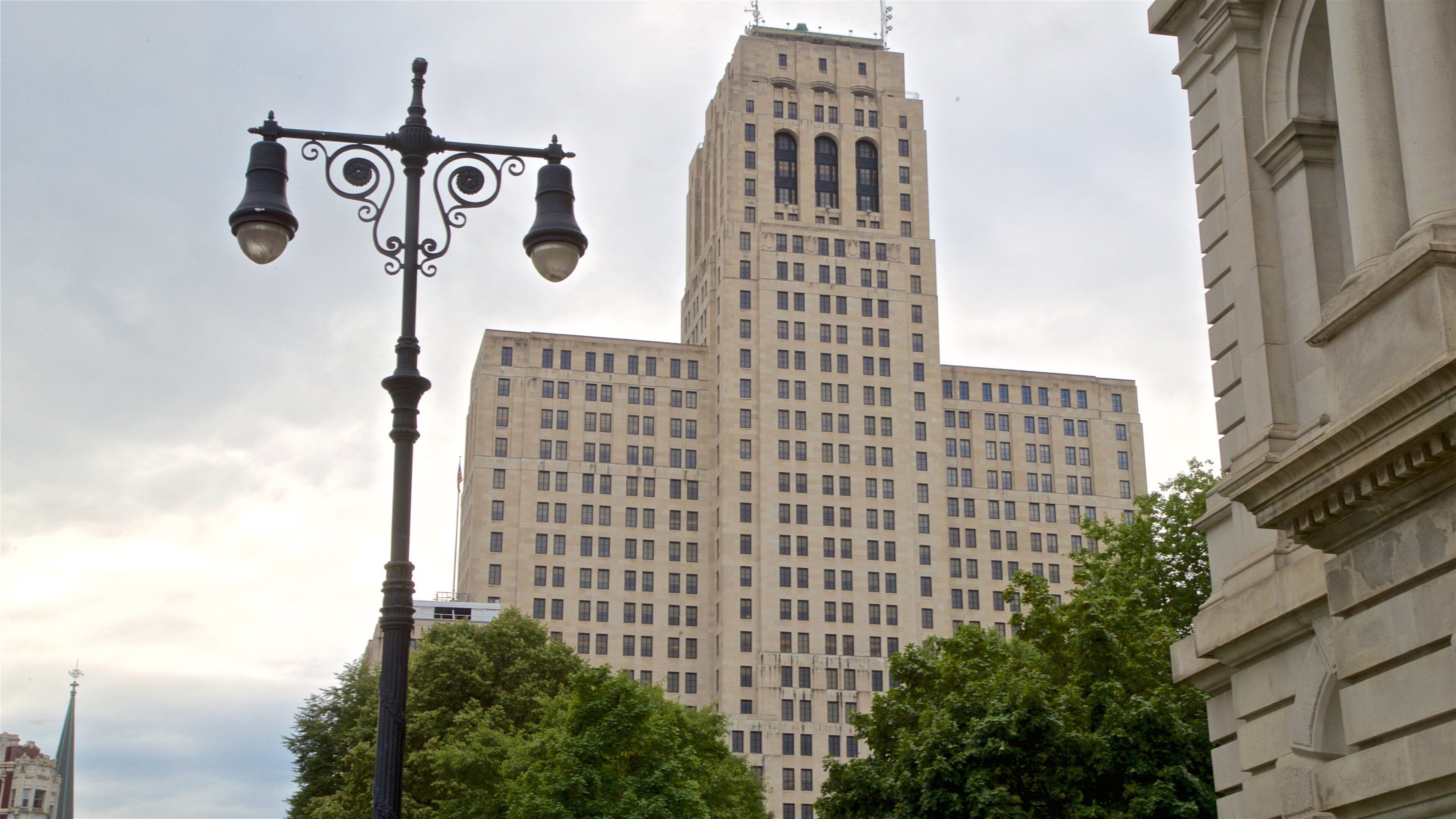 艾尔弗雷德·E·史密斯州办公大楼