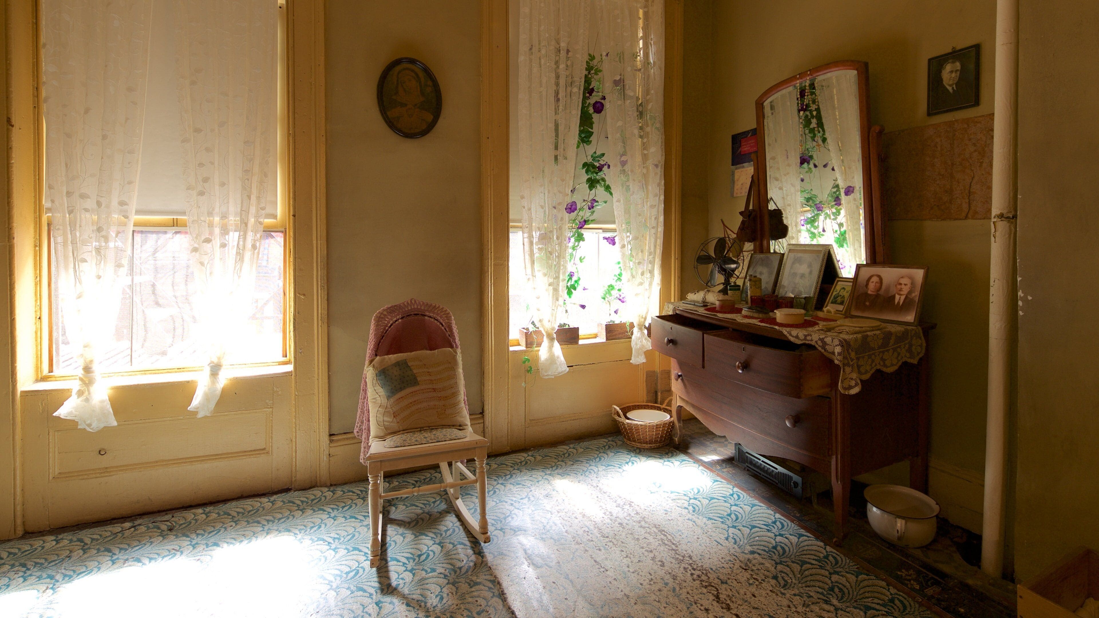 Lower East Side Tenement Museum