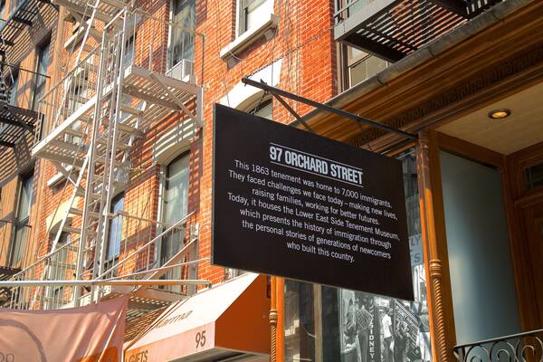 New York montrant signalisation