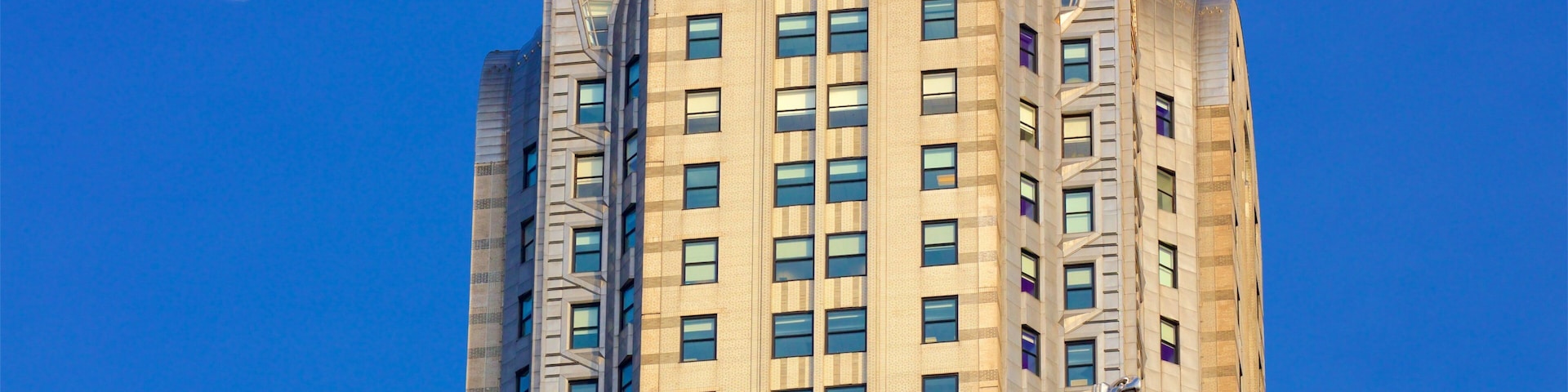 Edificio Chrysler mostrando una ciudad y elementos patrimoniales