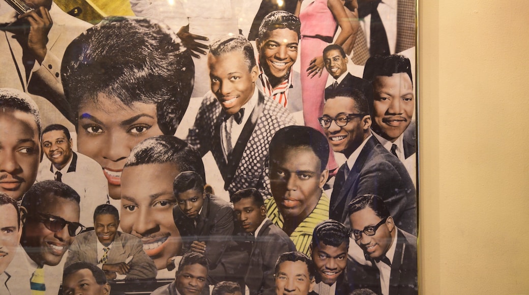 Apollo Theater showing interior views