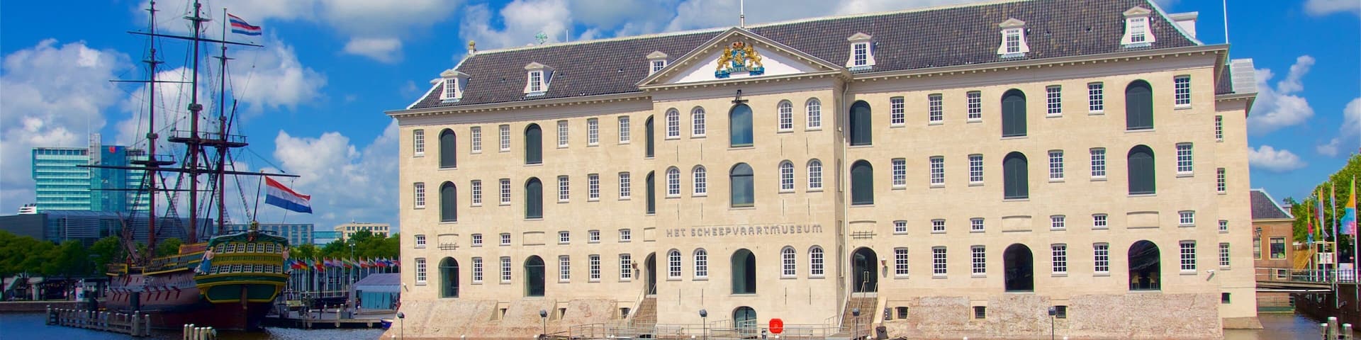 National Maritime Museum which includes a bay or harbor