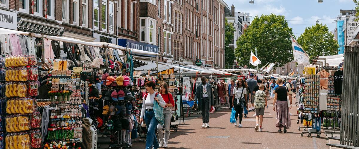 Albert Cuyp Market featuring markets and street scenes