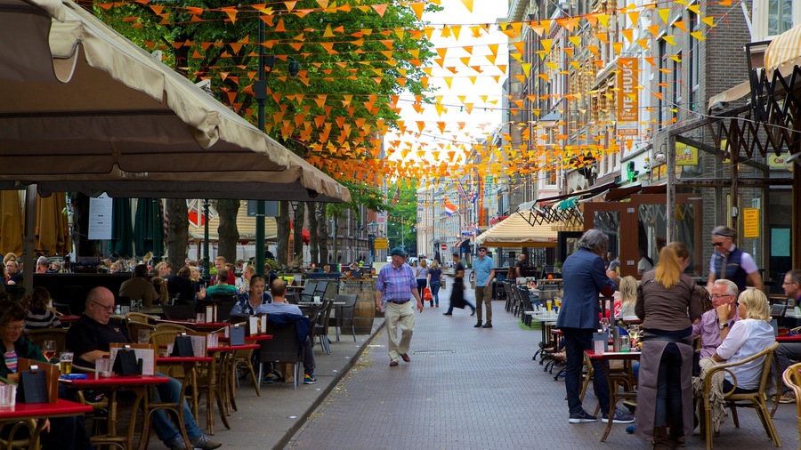 Plein showing outdoor eating, café scenes and street scenes