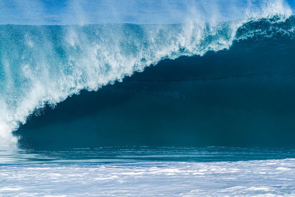A large wave in the ocean.