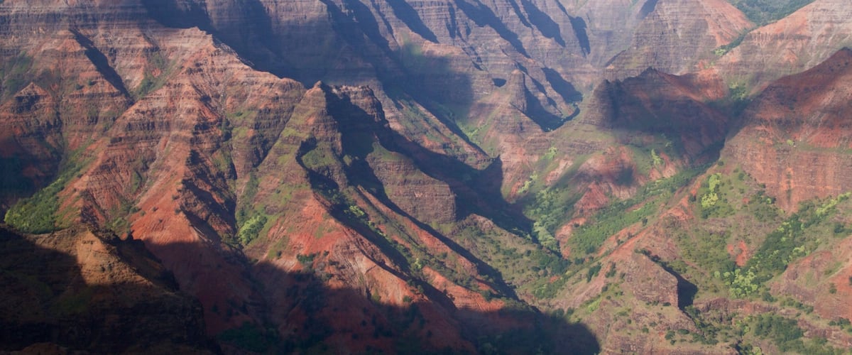 Waimea Canyon showing landscape views and a gorge or canyon