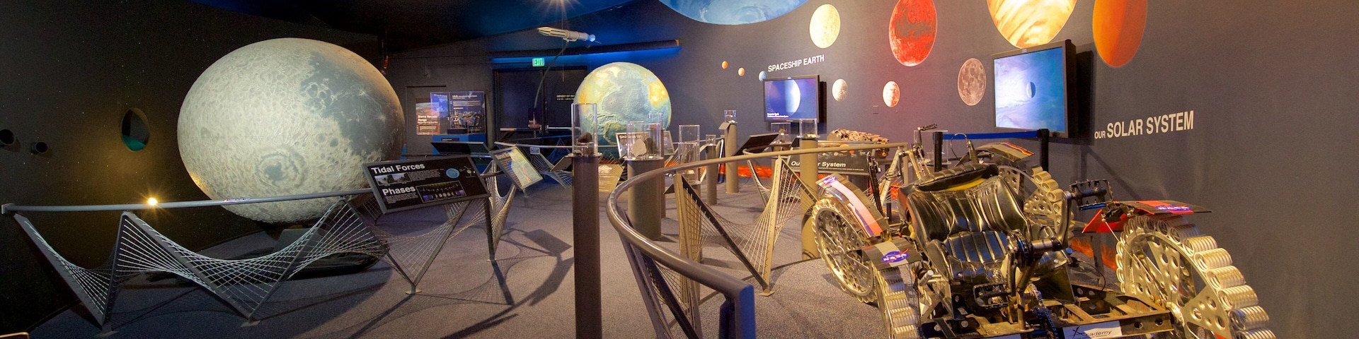 Fleischmann Planetarium and Science Center mit einem Innenansichten