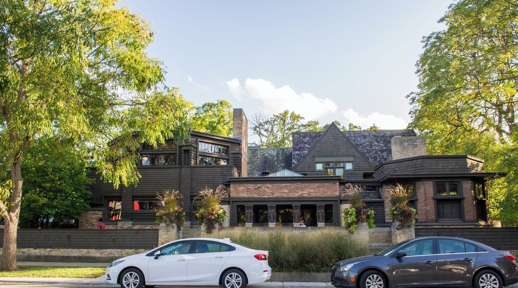 Frank Lloyd Wright Home and Studio