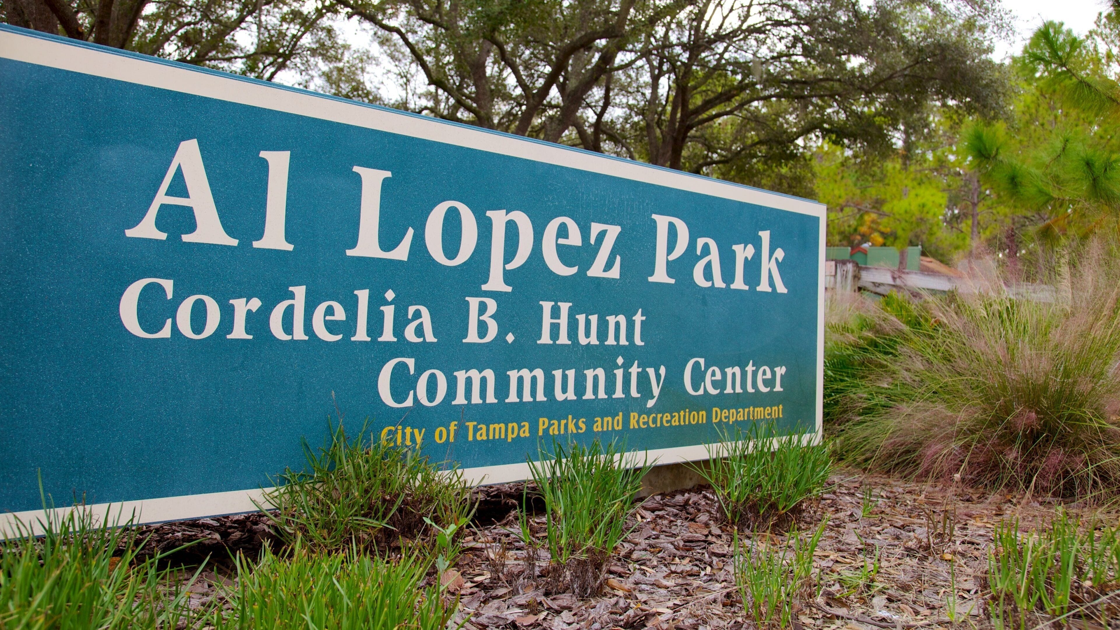 Al Lopez Park som viser park og skilt