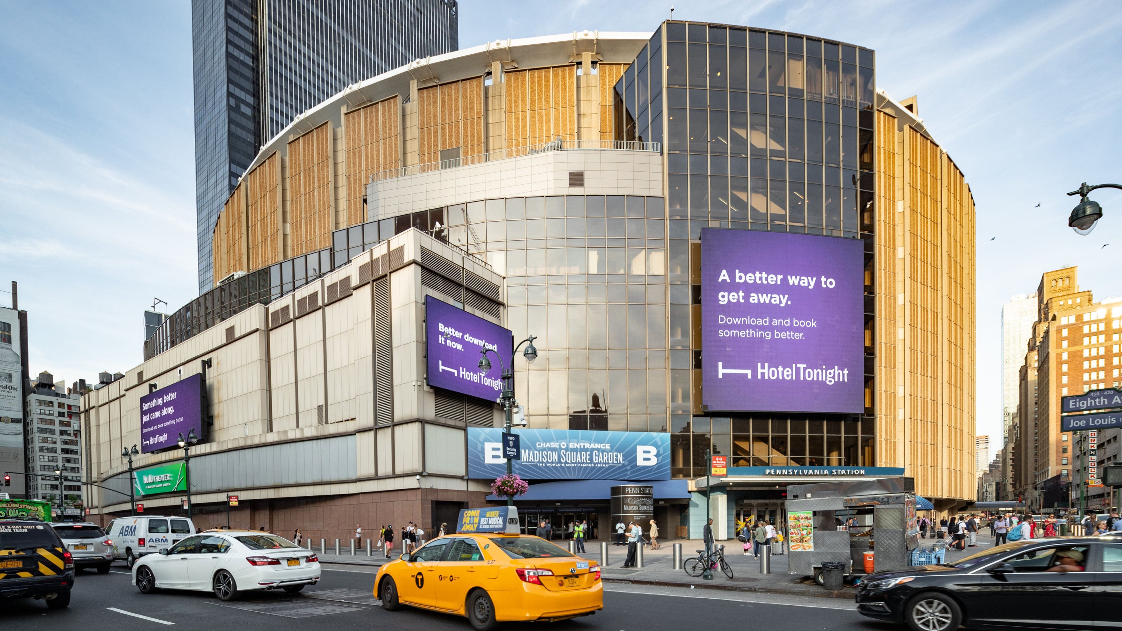 Madison Square Park featuring signage, a city and street scenes