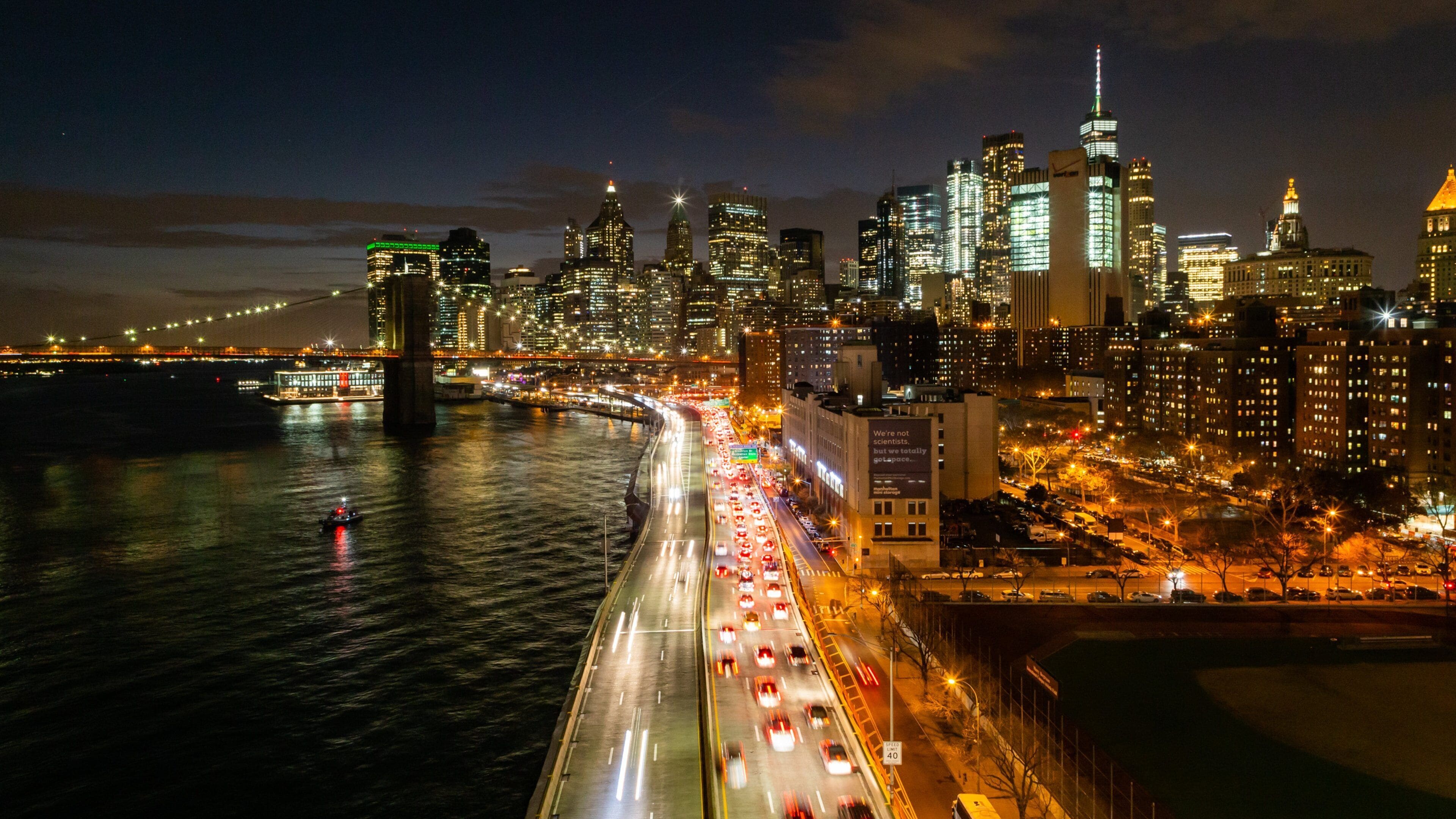 Manhattan Bridge showing landscape views, a bay or harbor and a bridge