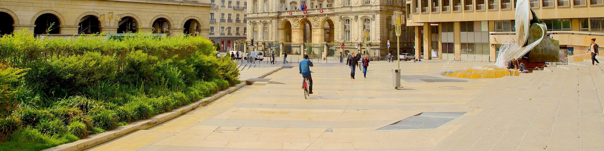 Lyon National Opera featuring a square or plaza