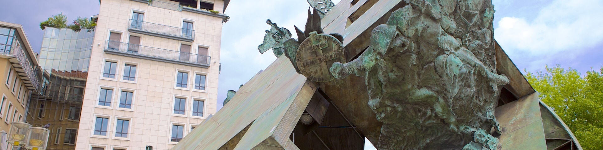 里昂歌劇院 设有 戶外藝術