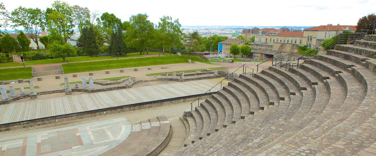 ํธ๋น์๋ฅด ๋ก๋ง ๊ทน์ฅ ์ ํน์ง ๋ฌธํ์ ์ฐ ๊ฑด์ถ ๊ณผ ๊ทน์ฅ ํ๊ฒฝ