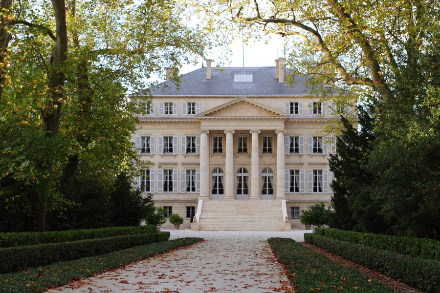 estate Chateau Margaux. Frontward view