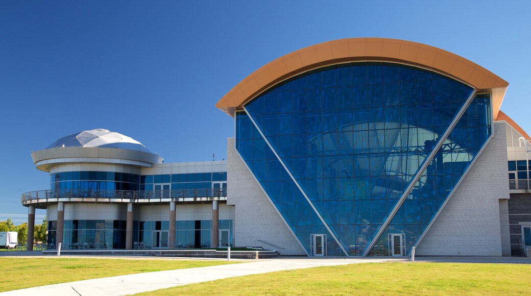 Anderson-Abruzzo Albuquerque International Balloon Museum showing modern architecture