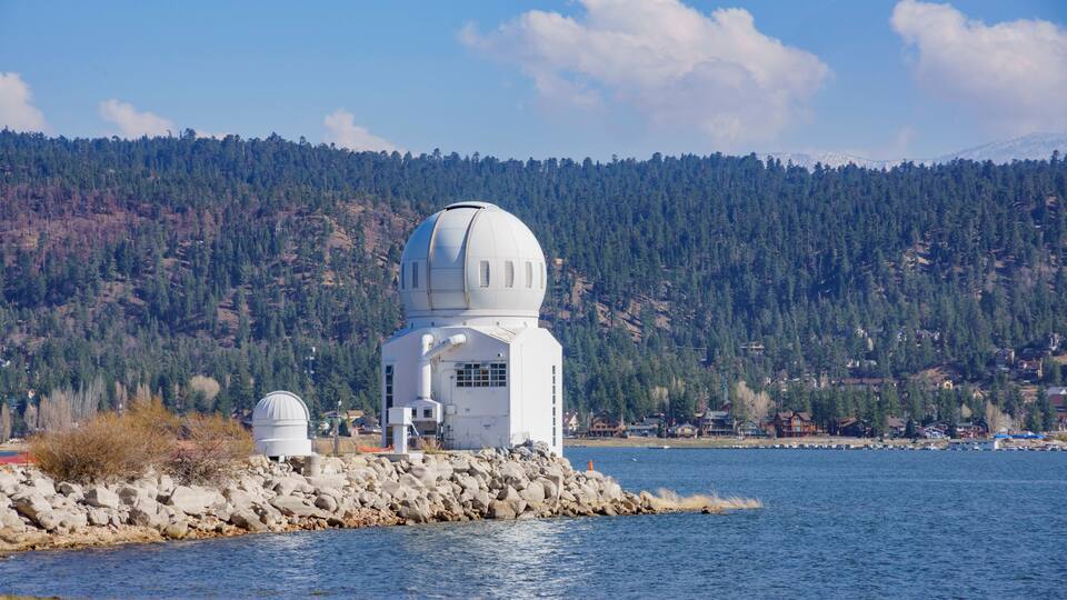 Morning view of the beautiful Big bear lake