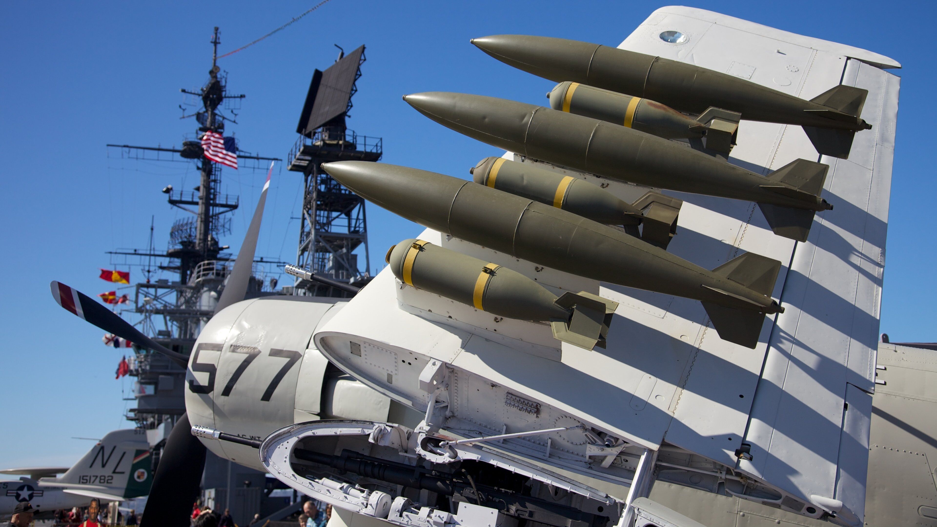 USS ミッドウェイ ミュージアム どの含み ミリタリー アイテム