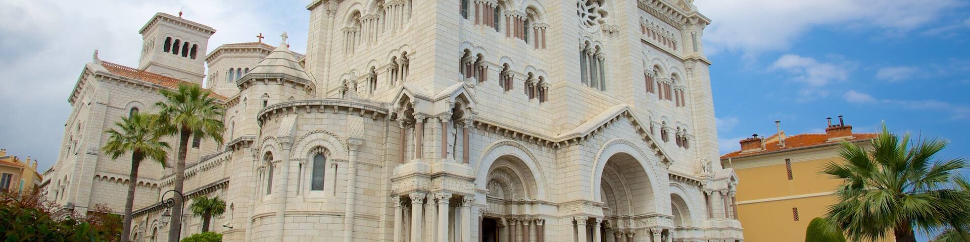 Saint Nicholas Cathedral showing a church or cathedral and heritage architecture