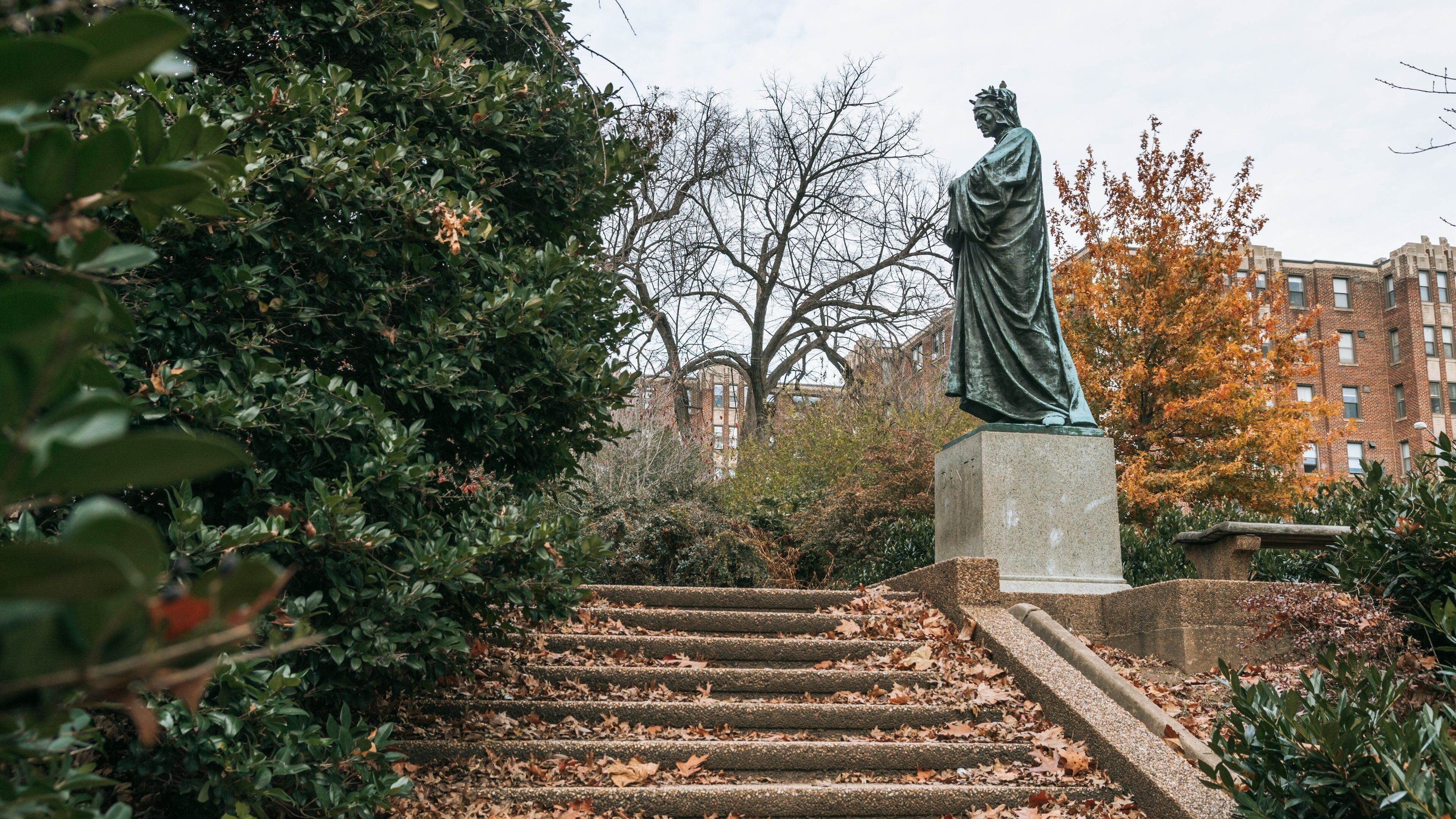 Meridian Hill Park featuring autumn leaves, a park and a statue or sculpture
